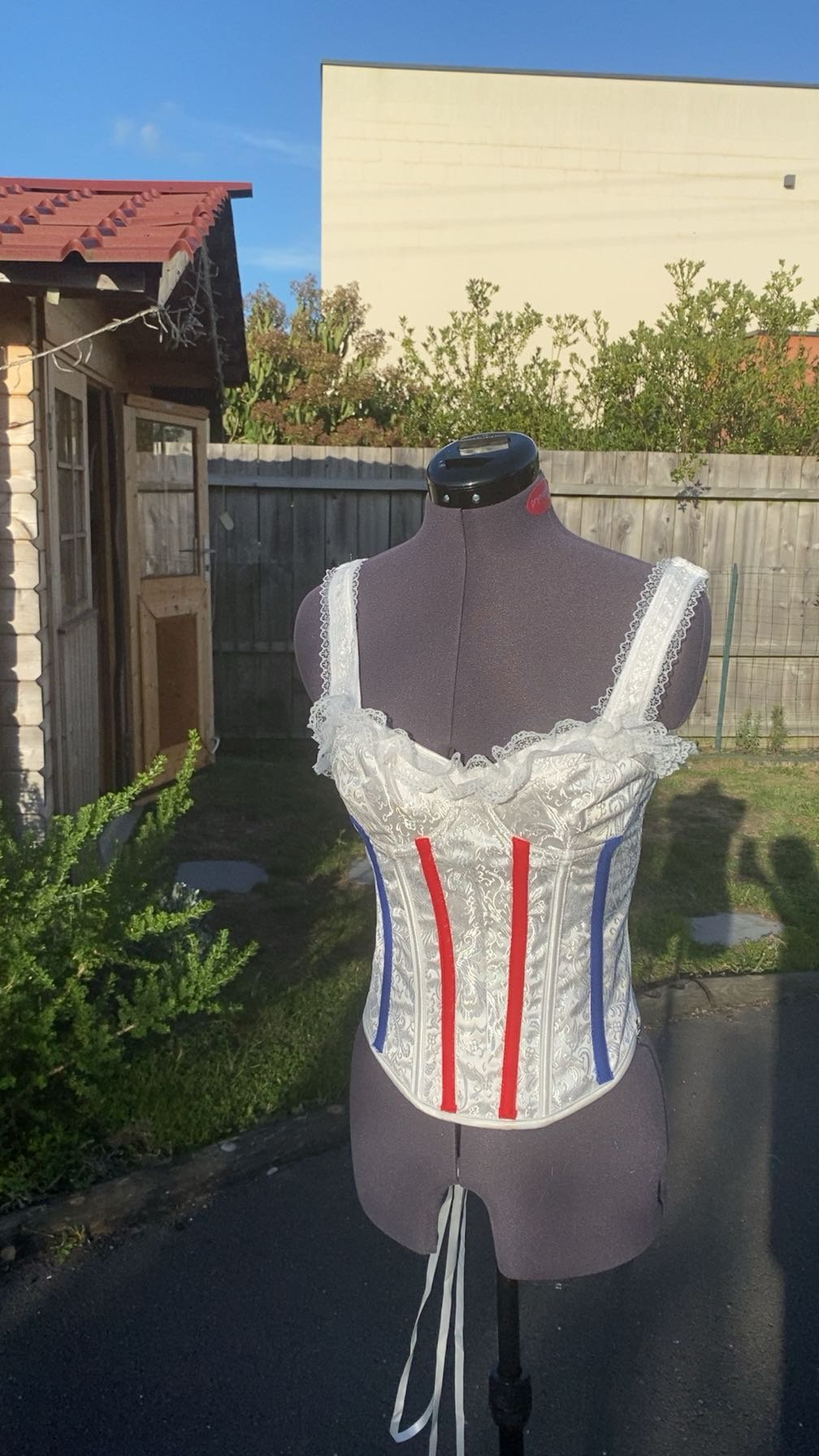 Corset sur mesure confectionné à Caen — Loane Corbin